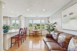 TV, offices - Peaceful waterfront home with private beach, marsh views, AC & spacious interior (West Yarmouth)