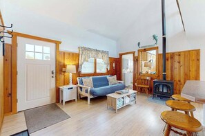 Fernseher, Kamin, Arbeitsbereiche