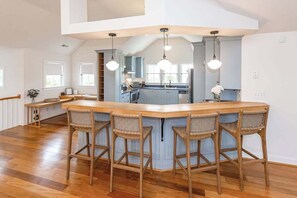 Fridge, microwave, oven, stovetop - Bay-front home with water views, 2 decks, fireplace, AC, & W/D - walk to beach (Virginia Beach)
