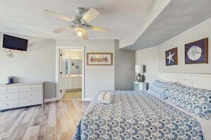 WiFi, bed sheets - Dog-friendly home with pool, hot tub, lazy river, splash pad, & game room (Virginia Beach)