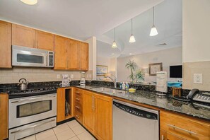 Fridge, microwave, oven, stovetop - Condo near the beach & pool with 2 balconies & central AC (Virginia Beach)