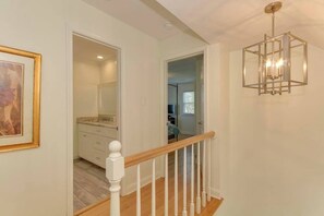 Interior - Sweet Home Near Croatan Beach & Boardwalk with Deck, WiFi, Bikes - 2 Dogs OK (Virginia Beach)