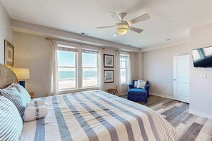 WiFi, bed sheets - Beachfront 2nd-floor condo with ocean views, balcony, 3 pools & gym (Virginia Beach)