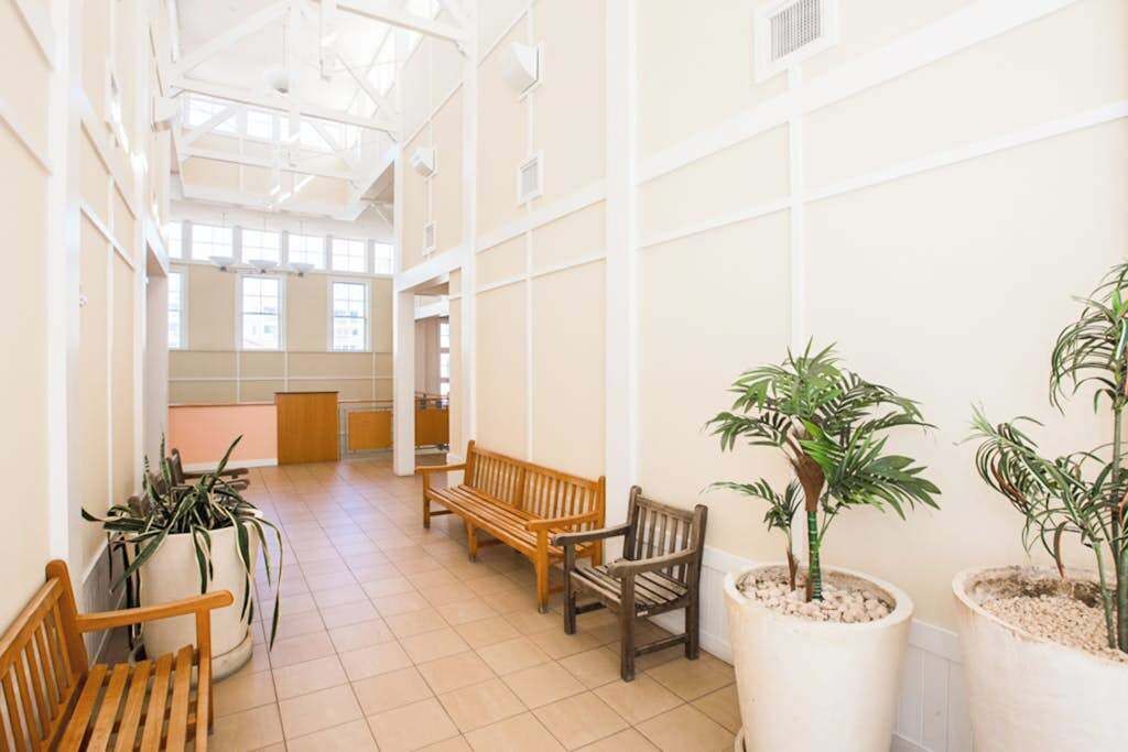 Your Perfect Family Beach Escape  Steps To The Sand With Resort-style Amenities - Virginia Beach, VA