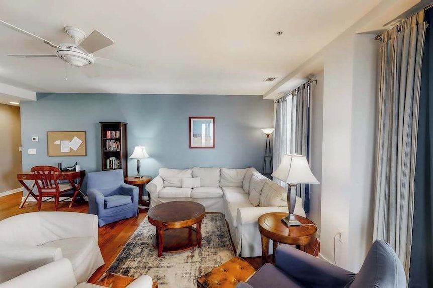 Vacation Escape With Beach And Bay Views, Pools, & Balconies - Virginia Beach, VA