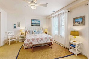 WiFi, bed sheets - Oceanfront corner condo with wraparound balcony, 3 pools, gym, & views (Virginia Beach)