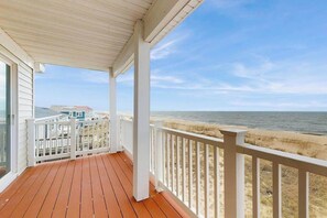 Property grounds - Lovely house near Sandbridge Beach -  decks with stunning ocean views & hot tub (Virginia Beach)