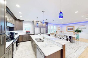 Fridge, microwave, oven, stovetop - Dog-friendly home on the bay w/private hot tub & pool, central AC, WiFi, W/D (Virginia Beach)