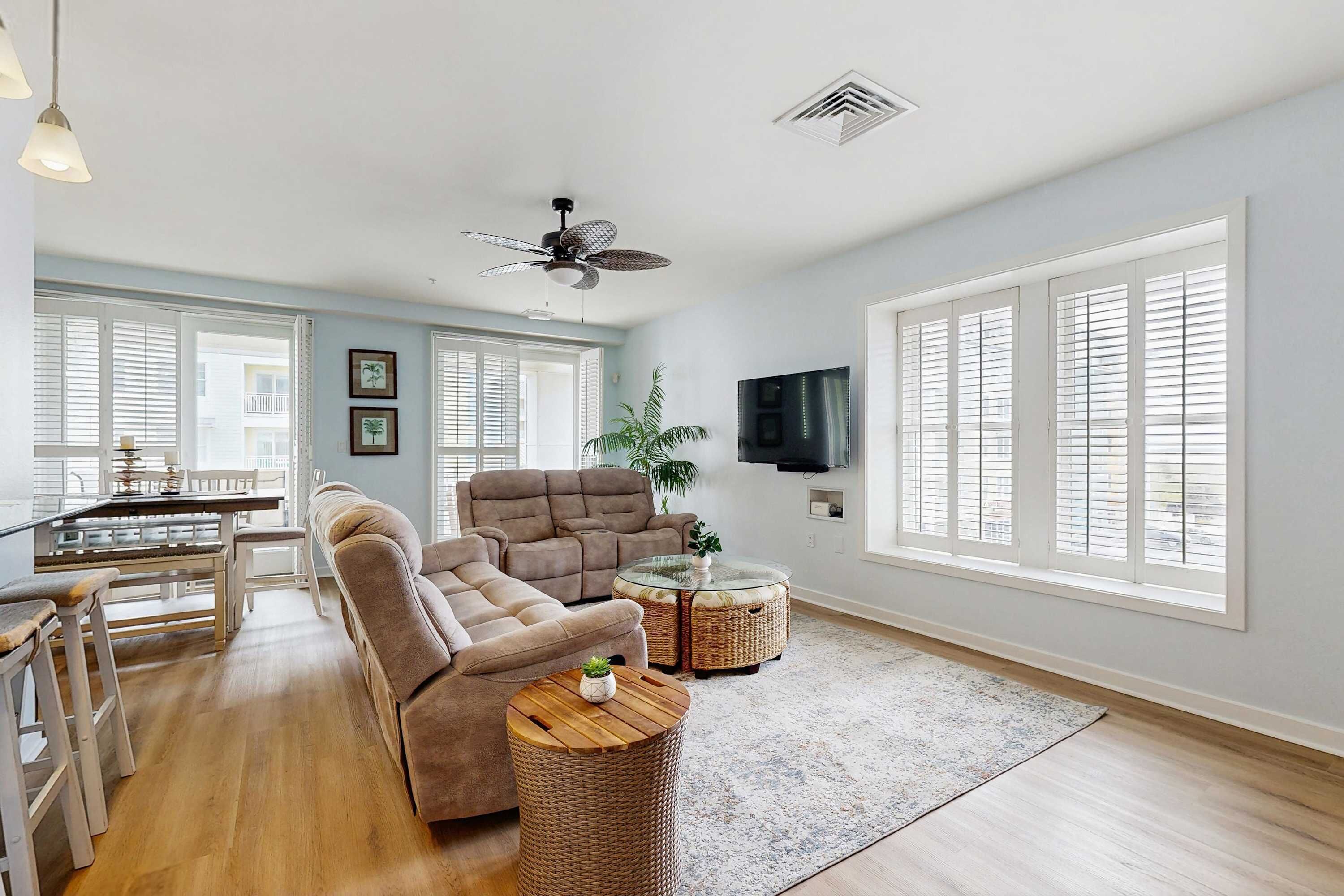 2nd-floor Condo With Views Of The Ocean, Balcony, Outdoor Pool, Gym & Ac - Virginia Beach, VA