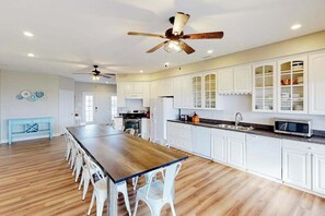 Fridge, microwave, oven, stovetop - Oceanfront home with beach access, huge decks & pool table - great for groups (Virginia Beach)
