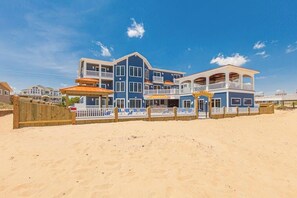 Exterior - Oceanfront vacation gem w/private indoor & outdoor pools, WiFi, central AC, W/D (Virginia Beach)