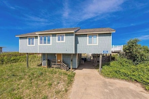 Exterior - Oceanfront home w/ocean views, WiFi, central AC, balcony, deck, washer/dryer (Virginia Beach)