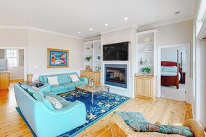 TV, fireplace, DVD player - Oceanfront home with private pool, hot tub, amazing views, media room, game room (Virginia Beach)