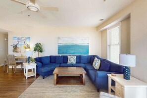 TV, DVD player, offices - Coastal-themed beachfront condo with water views, W/D, pool, gym & AC (Virginia Beach)