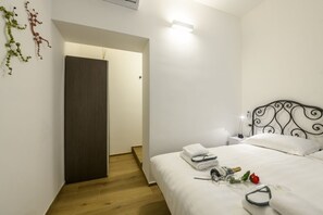 Iron/ironing board - Cesariano, 11 - Downtown - Park & Movida (Milan)