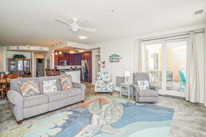 TV, offices - Beachfront condo with 2 oceanfront balconies, W/D, pool, & gym (Virginia Beach)