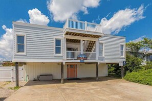 Exterior - Lovely canal-front home between bay & beach with private pool, dock, & AC (Virginia Beach)