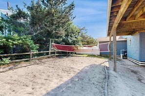 Property grounds - Semi oceanfront house with outdoor pool and cabana - steps to beach (Virginia Beach)