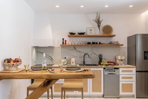 Fridge, oven, stovetop, dishwasher - Elaia Home luxury village apartment for two Naxos (Naxos)