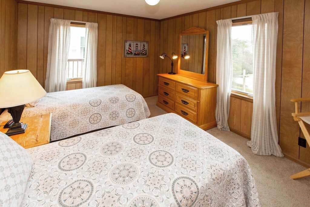 Hess Affordable Home W/easy Walk To The Beach, Central Ac, Wifi, & Private W/d - Virginia