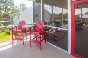 Outdoor dining - Contemporary home on canal w/elevator, dock, private washer/dryer, central AC (Virginia Beach)