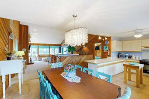 Dining - Bright and comfortable home steps from beach w/private pool, WiFi, & central AC (Virginia Beach)
