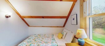 170 Year old countryside cottage with deck - Location near Devil's Lake