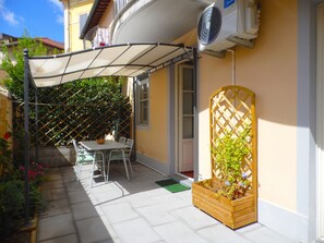 Outdoor dining - Casa Elisa - Lucca with Private Garden and Garage (Lucca)