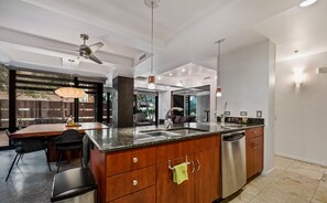 Interior - Camelview Optima Ground Unit-Art Studio OT Scottsdale (Scottsdale)