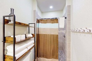 Shower, hair dryer, towels - Lakefront home with, dock, kayaks, paddle boards, fire pit & more (Conover)