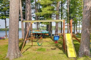 Children’s area - Lakefront home with, dock, kayaks, paddle boards, fire pit & more (Conover)