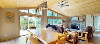 NEW lakefront escape with dock, game room, kayaks, 2 master suites & large deck