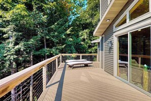 Terrace/patio - NEW lakefront escape with dock, game room, kayaks, 2 master suites & large deck (Three Lakes)