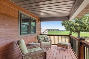 Terrace/patio - Inviting home with game room, firepit, full kitchen, & W/D (Arkdale)