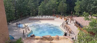Resort-Style Villa Perfect for Dells Trips