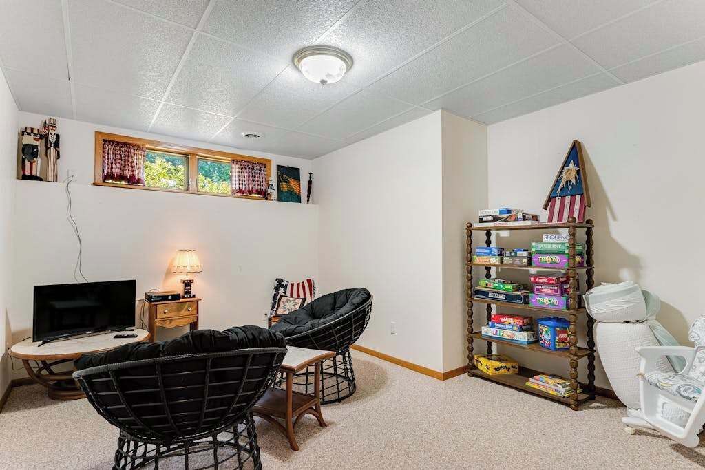 TV, video games, DVD player, offices