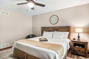 Iron/ironing board, travel crib, WiFi, bed sheets