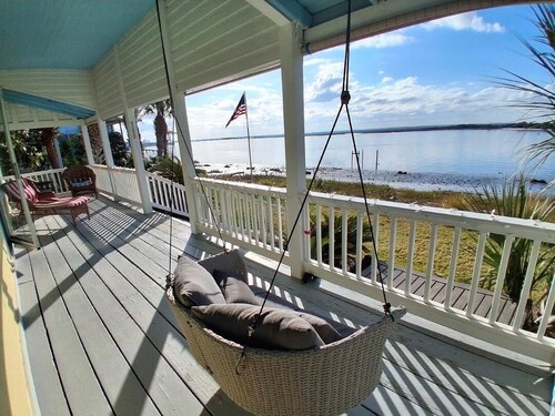 Historic Old Town Charm, best waterfront sunsets on Amelia Island!
