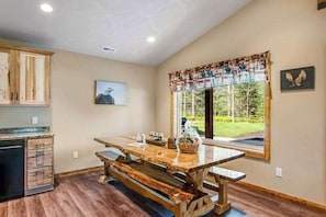 Dining - Charming dog-friendly cabin with hot tub, fireplace, patio, grill, & central AC (Conover)