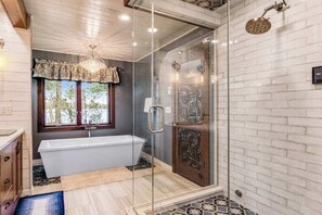 Shower, hair dryer, towels - Lakefront home with game rooms, dock, kayaks, private beach, fireplace, firepit (Conover)
