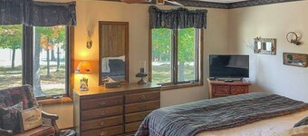 Cheerful Condo w/ Private Patio, Shared Tennis, Basketball, and Game Room