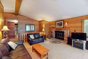 TV, fireplace, DVD player, offices