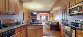 Inviting property near skiing with on-site golf, fireplace, balcony & AC