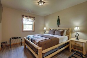 Internet, bed sheets - Contemporary dog-friendly cabins with hot tub, fireplaces, patios, & game room (Conover)
