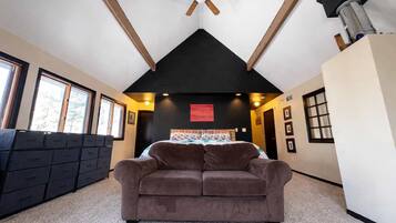 Cabin, Multiple Beds, Patio (Amber Sunset Retreat) | Interior