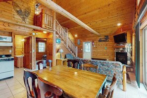 Interior - Cozy cabin w/ fireplace, whirlpool tub, access to private dock, & fire pit (Mercer)