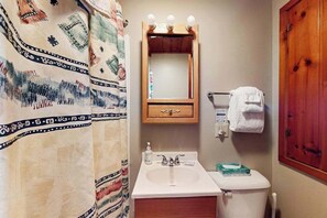 Douche, serviettes fournies
