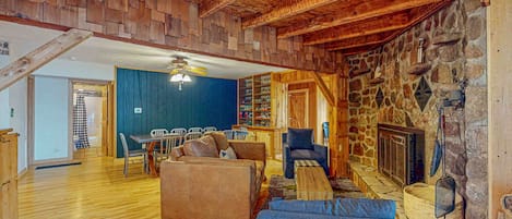 TV, fireplace, offices