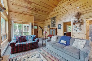 Fernseher, Kamin