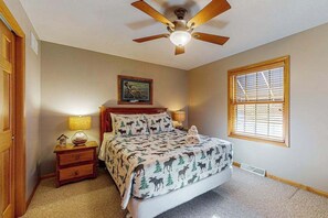 Desk, iron/ironing board, WiFi, bed sheets - Waterfront Log Cabin Retreat with Private Boat Dock, Gas Grill, Fire pit & WIFI (Necedah)